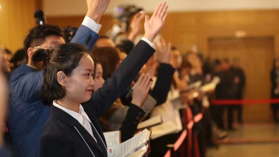 開啟！河南省十三屆人大三次會(huì)議舉行首場代表通道