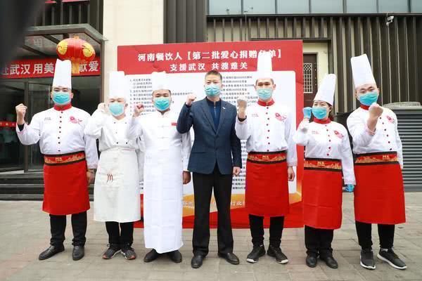 這支河南醫療支援隊有口福了!家鄉大廚為你們赴漢親制燴面、胡辣湯、水煎包