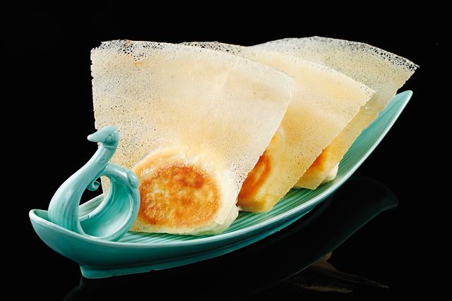 阿五黃河大鯉魚廚師逆行武漢 用美味奉獻(xiàn)愛心